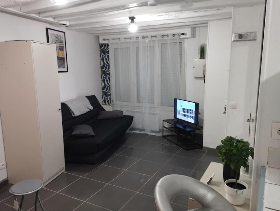 Studio Equipe Proche Aeroport Paris Cdg Appartement Vemars Buitenkant foto