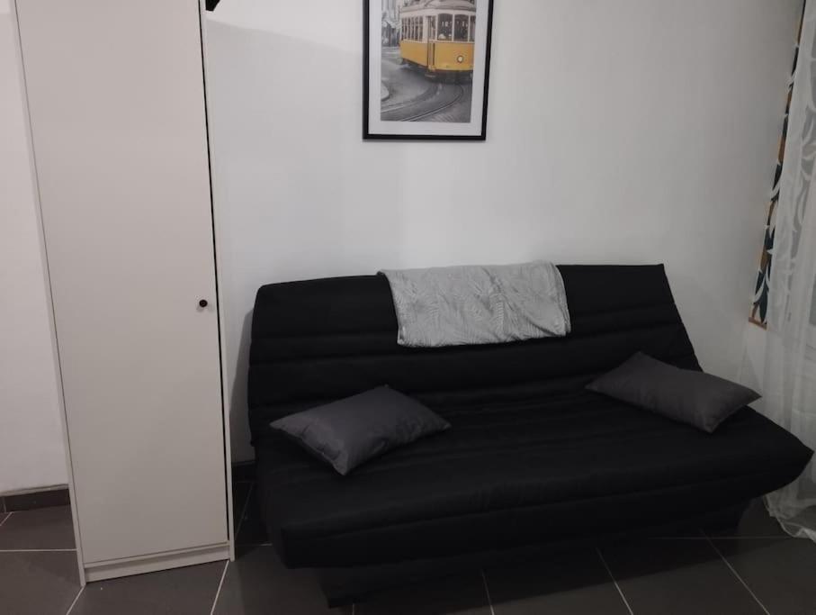 Studio Equipe Proche Aeroport Paris Cdg Appartement Vemars Buitenkant foto